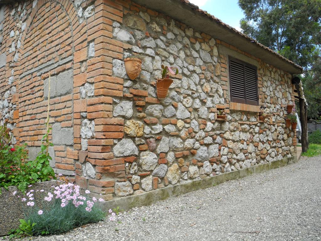 Podere Oslavia Az.Agr.Bio Giannini Альберезе Екстер'єр фото